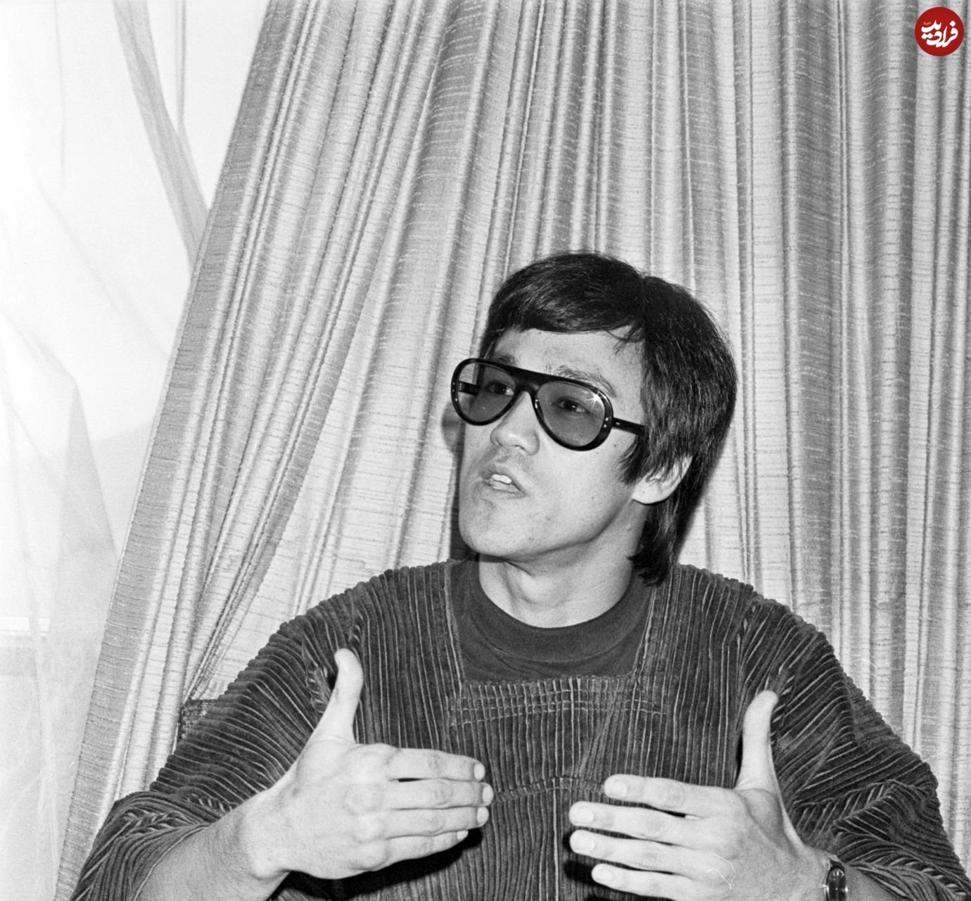 تیپ و چهره خاص بروسلی