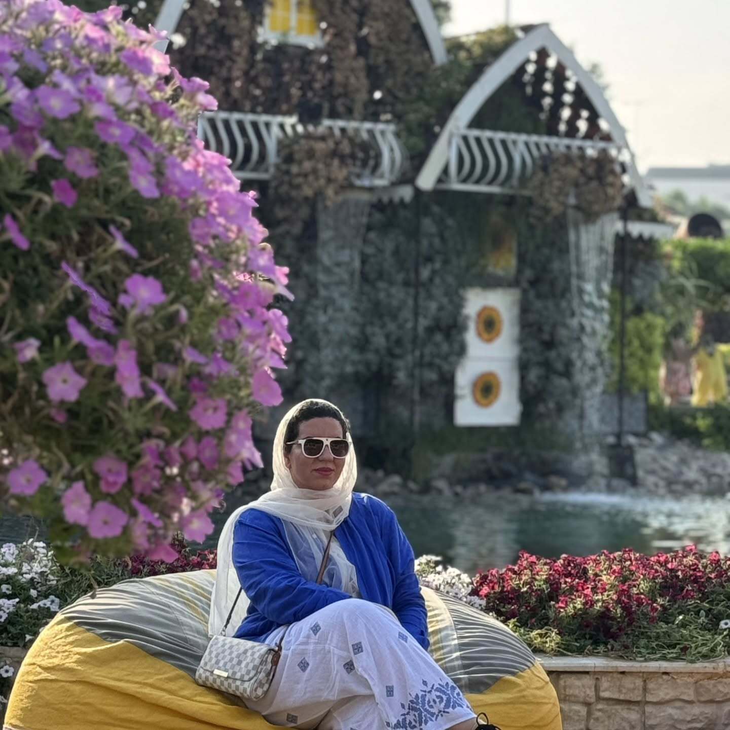 بازیگر سریال نون خ در دبی