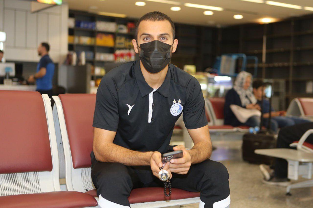 بازیکن استقلال