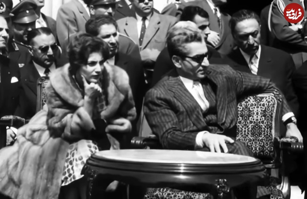 ژست جالب محمدرضا پهلوی