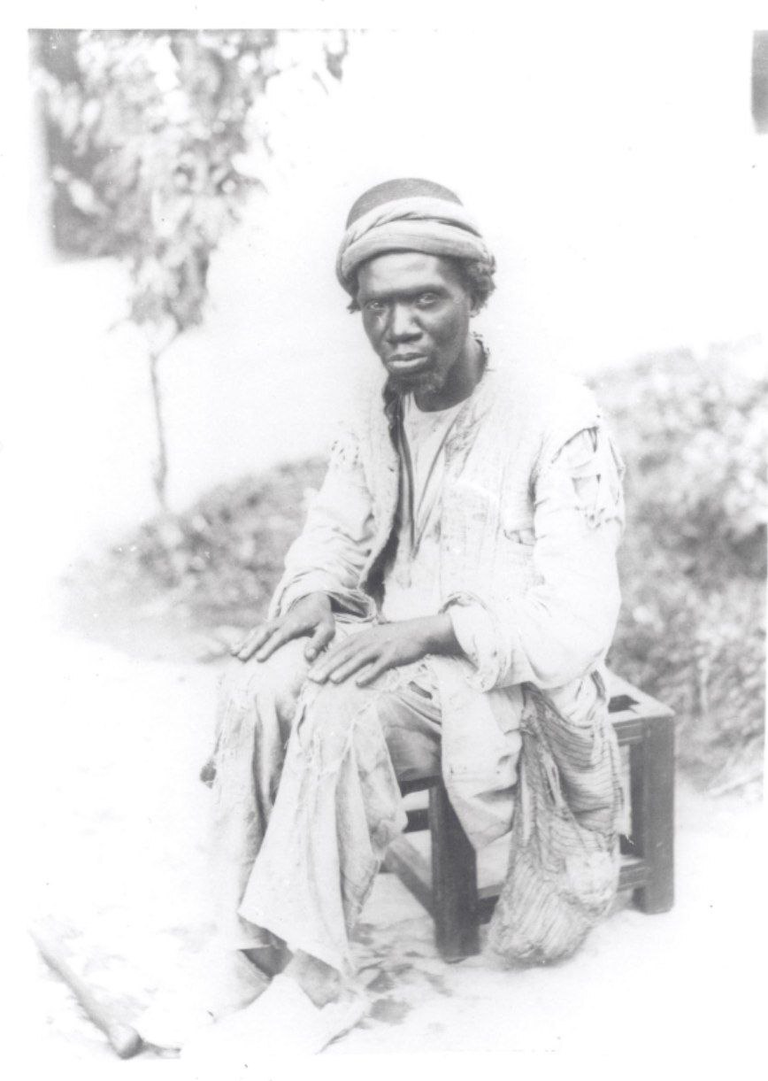 شکل و شمایل غلام مادر ناصرالدین شاه