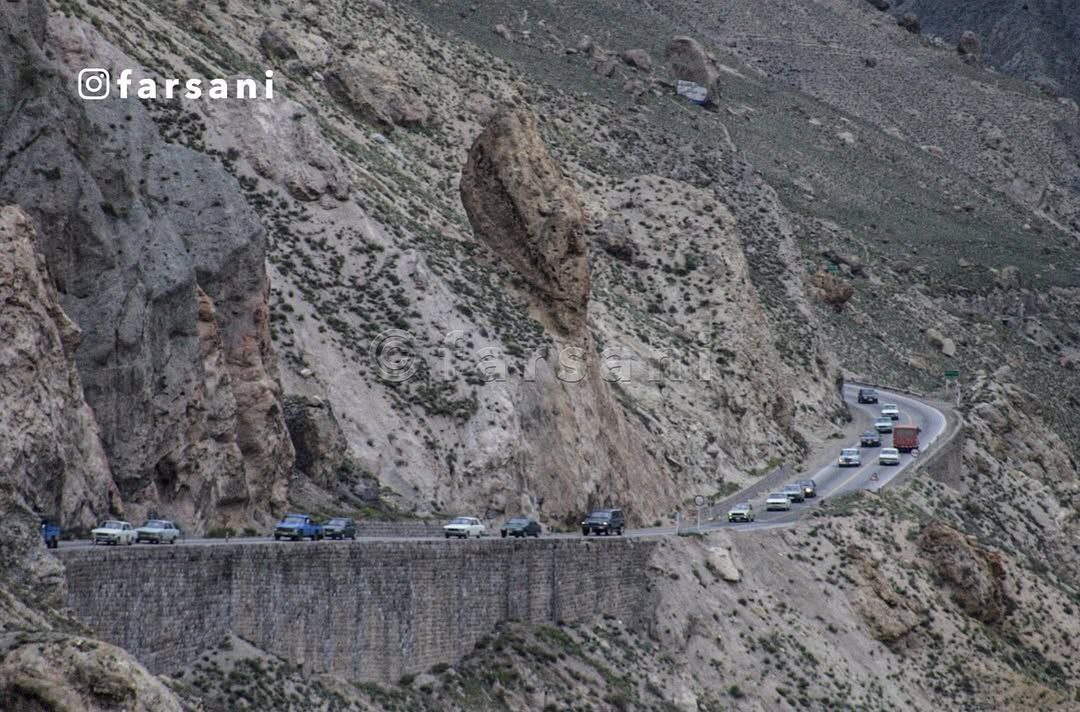 نمایی قدیمی از جاده هراز