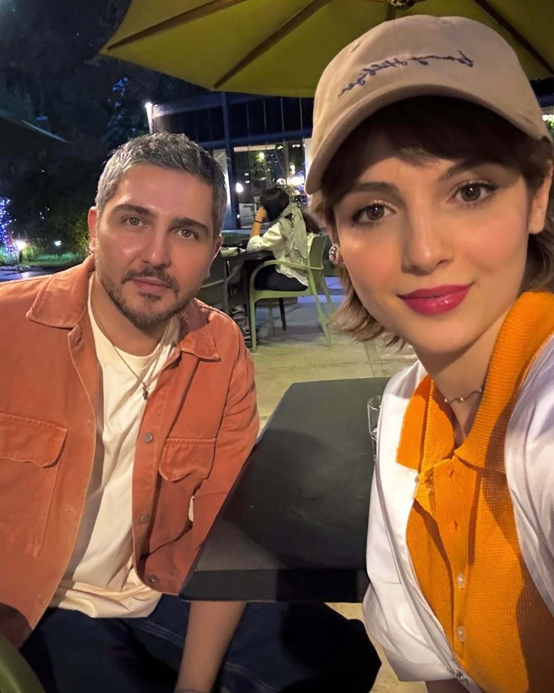 کافه گردی دو بازیگر سریال تاسیان