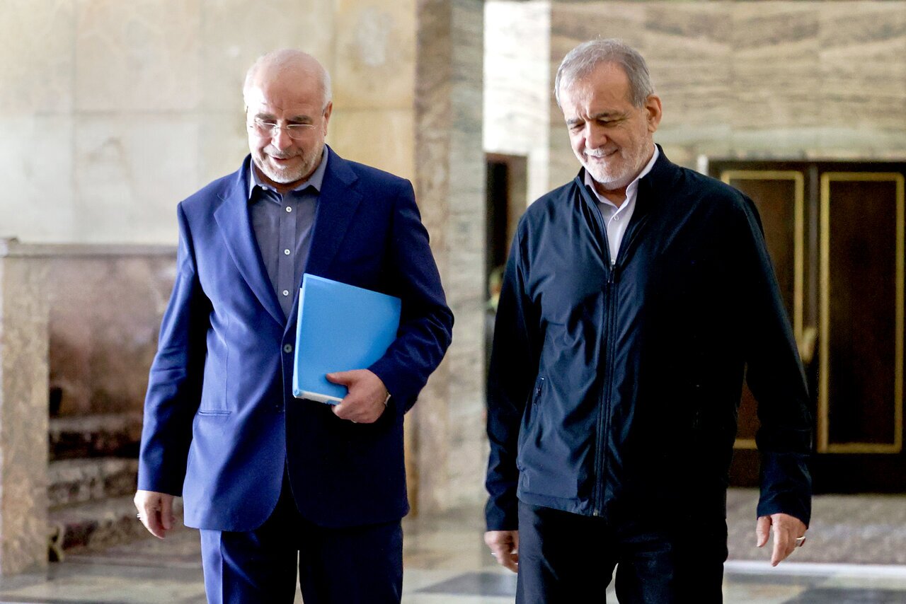 پزشکیان و قالیباف در نهاد ریاست جمهوری