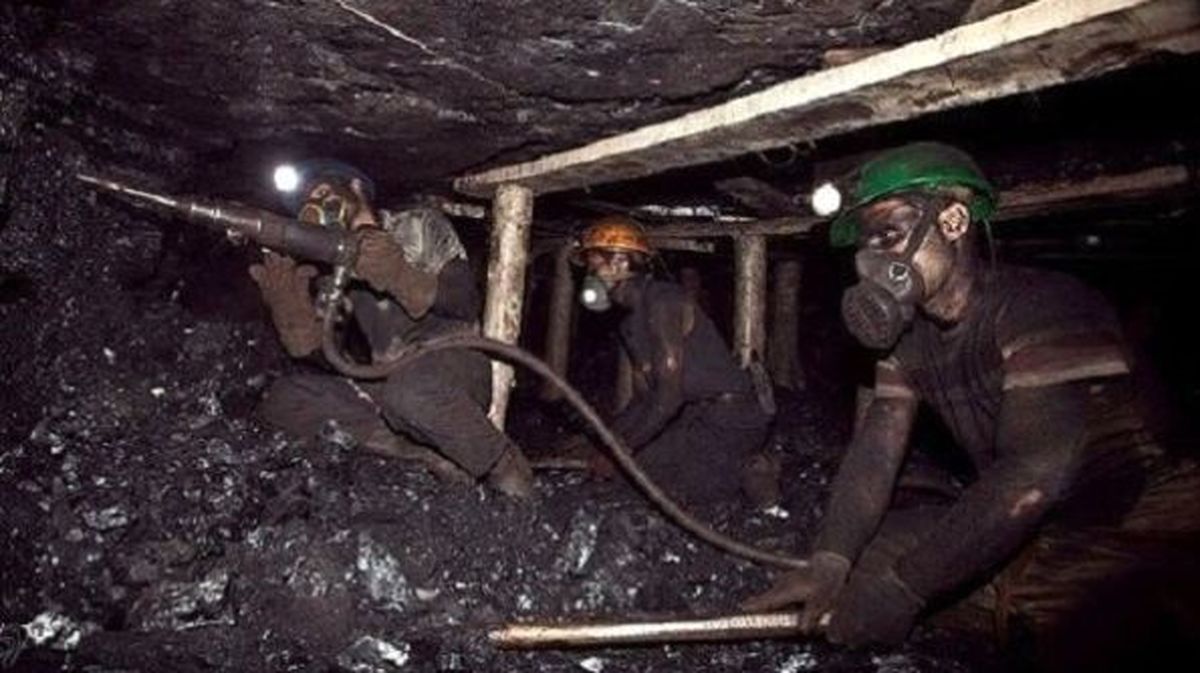 کارگران در معدن ذغال سنگ