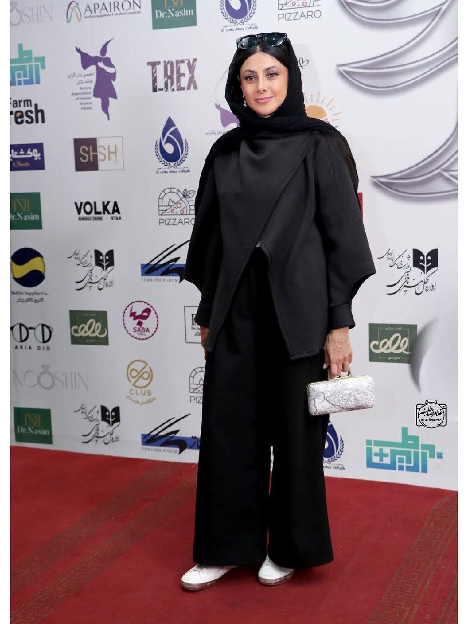 عکس/آزاده صمدی با یک استایل خاص آفتابی شد