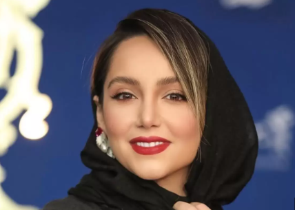 صورت نارنین بیاتی