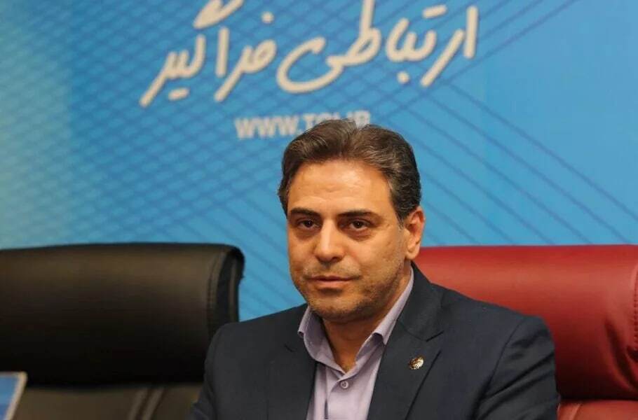 جعفرپور پشت لپ تاپ