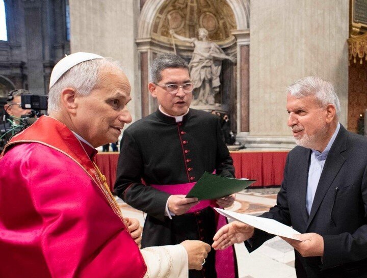 دیدار صالحی با پاپ لئون