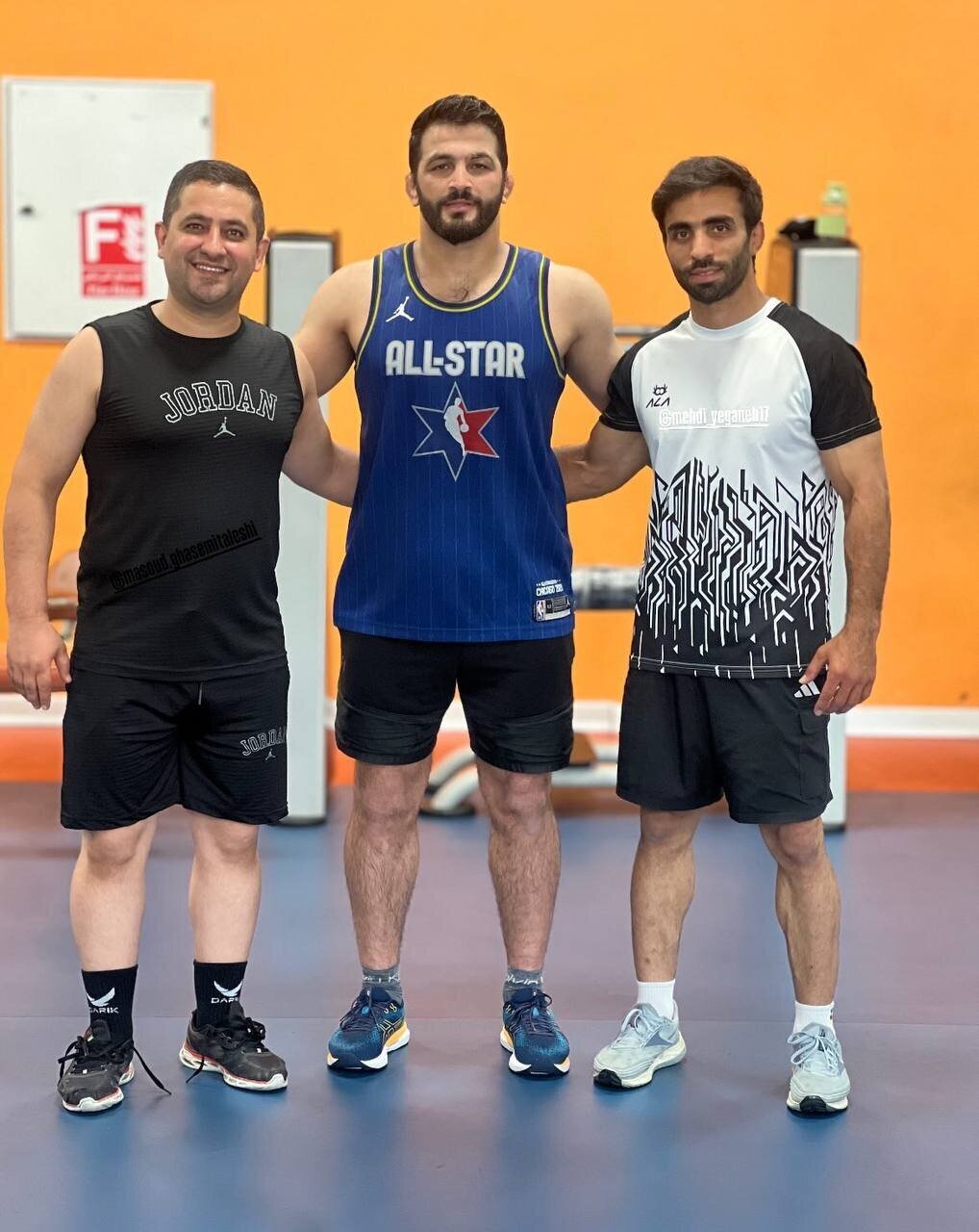 لباس ستاره‌ آمریکایی بر تن حسن یزدانی