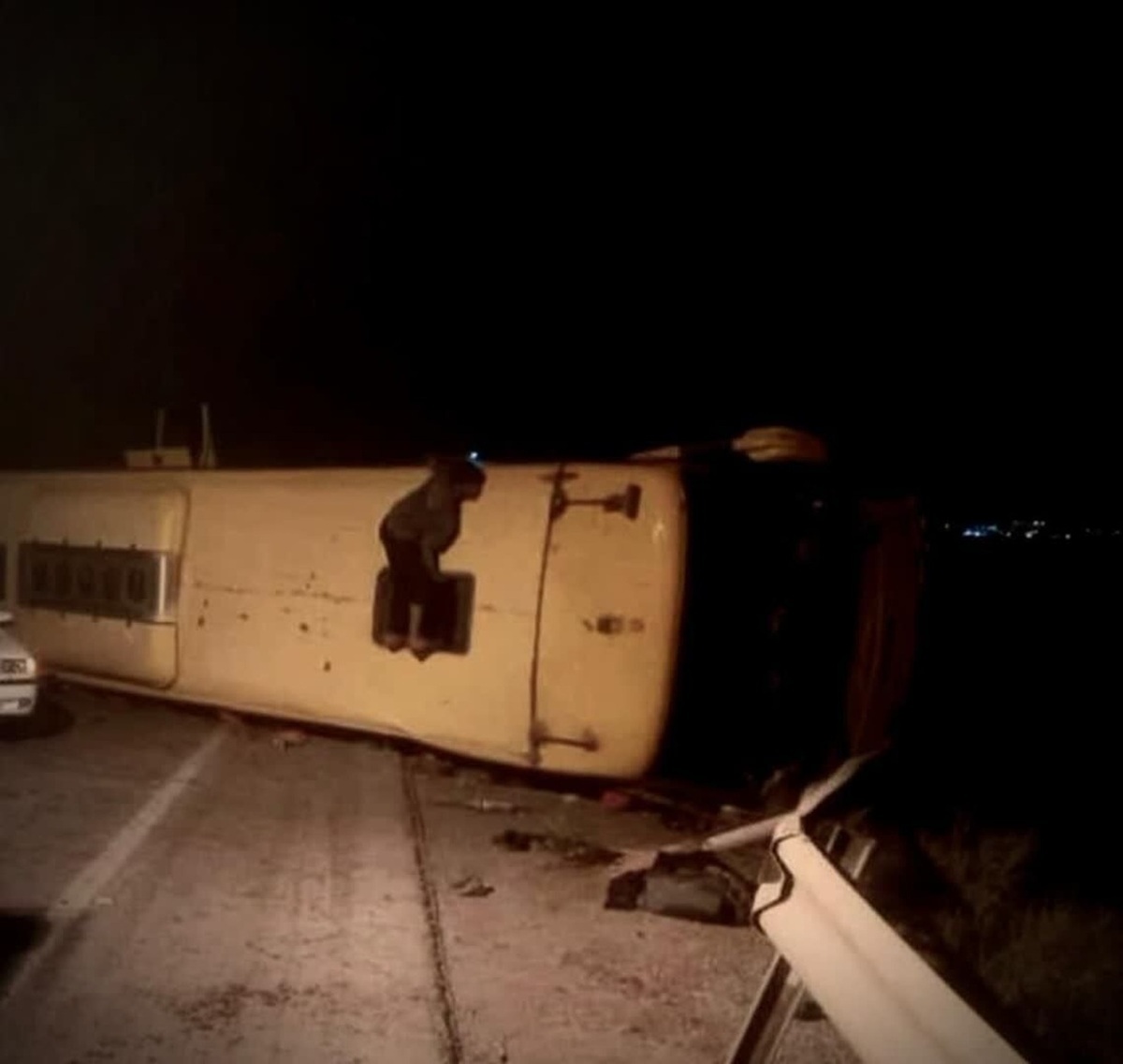 واژگونی اتوبوس اتباع