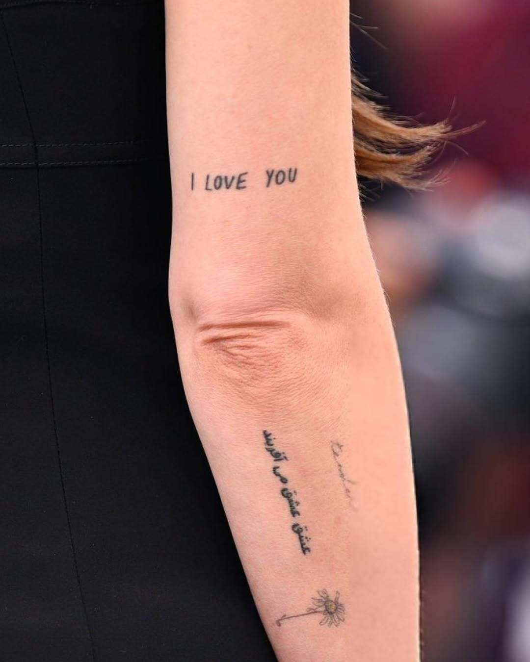 بازیگر معروف هالیوود روی فرش قرمز