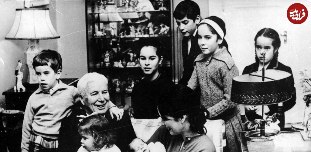 چارلی چاپلین در کنار همسرش