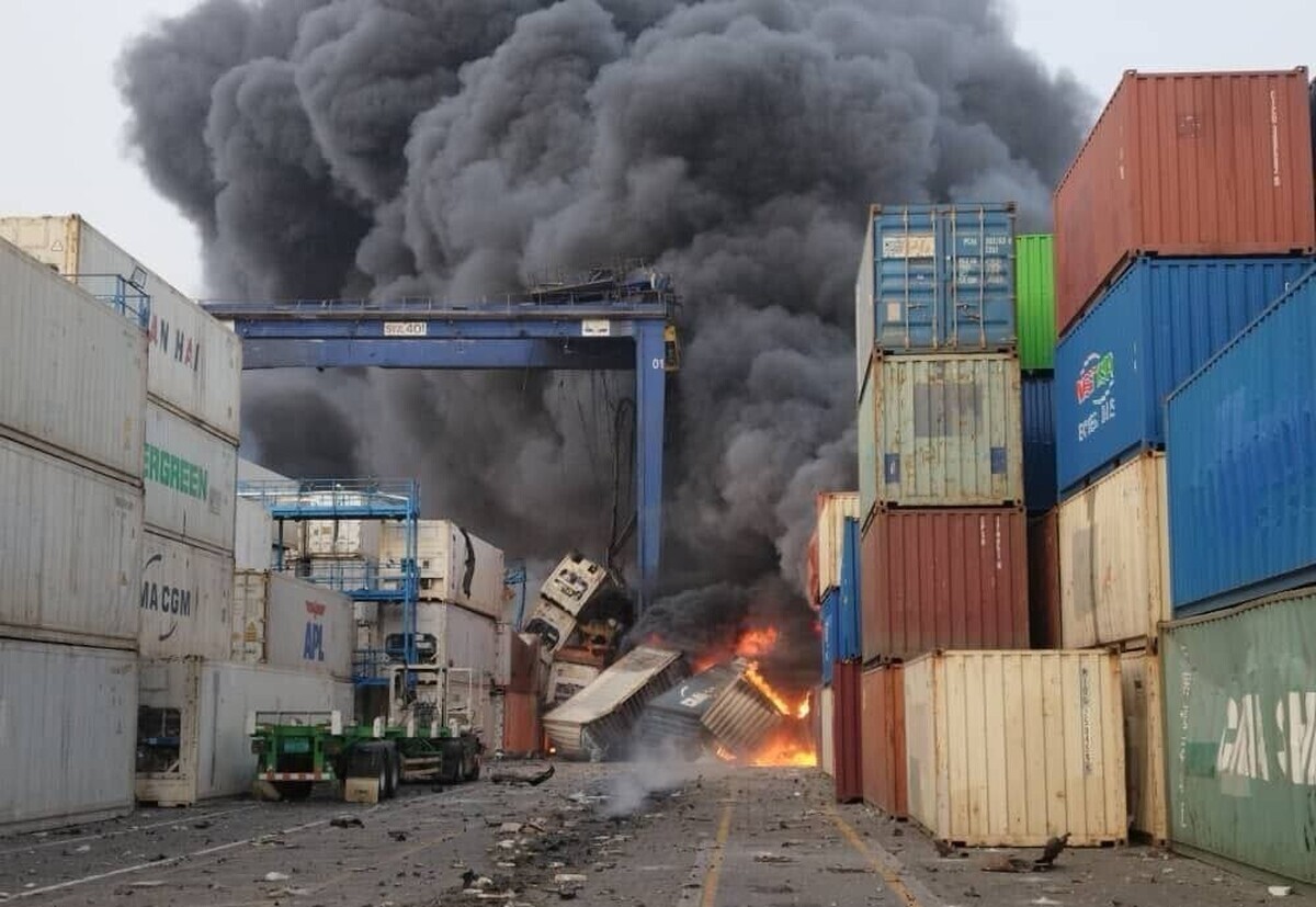 واکنش وزارت دفاع به ادعای رسانههای خارجی درباره حادثه انفجار بندرعباس واکنش وزارت دفاع به ادعای رسانههای خارجی درباره حادثه انفجار بندرعباس