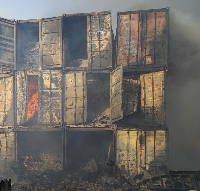 عملیات اطفای حریق بندر رجایی