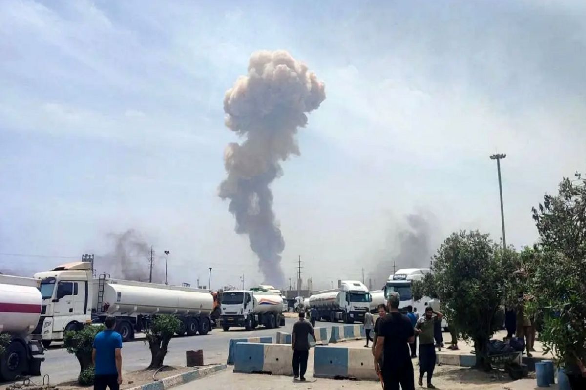 آتش سوزی بندر شهید رجایی