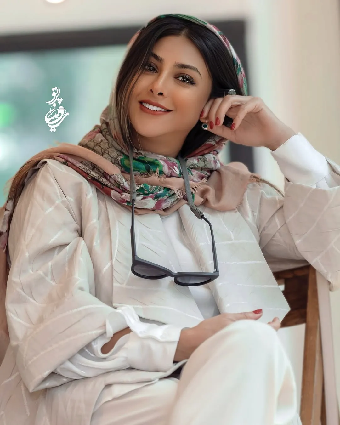 آزاده صمدی با یک استایل خاص