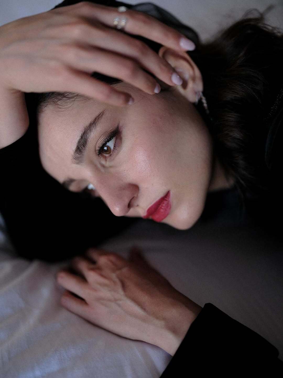 چهره غمگین سها نیاستی