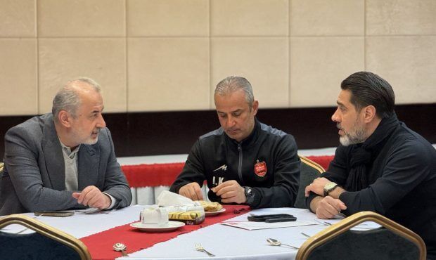 مدیر عامل پرسپولیس و افشین پیروانی مدیر عامل پرسپولیس و افشین پیروانی