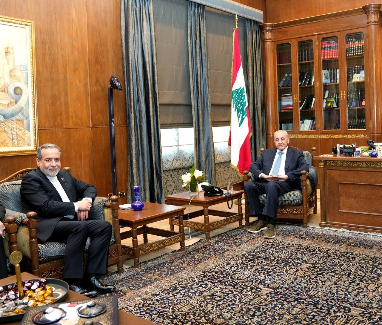 دیدار دیپلماتیک عراقچی با رئیس پارلمان لبنان