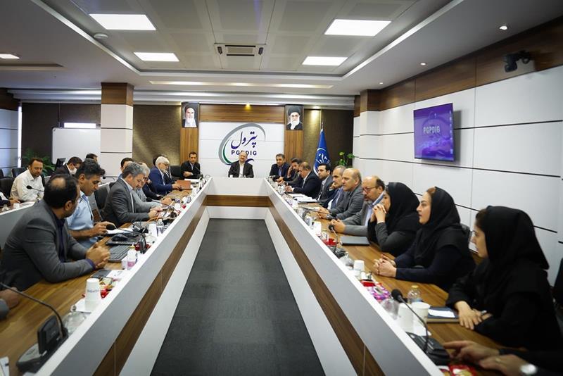 سلامت، شفافیت و بهره‌وری؛ پایه‌های حکمرانی نوین در هلدینگ خلیج فارس/ پترول باید پیشتاز تحول دیجیتال و مهندسی مالی باشد