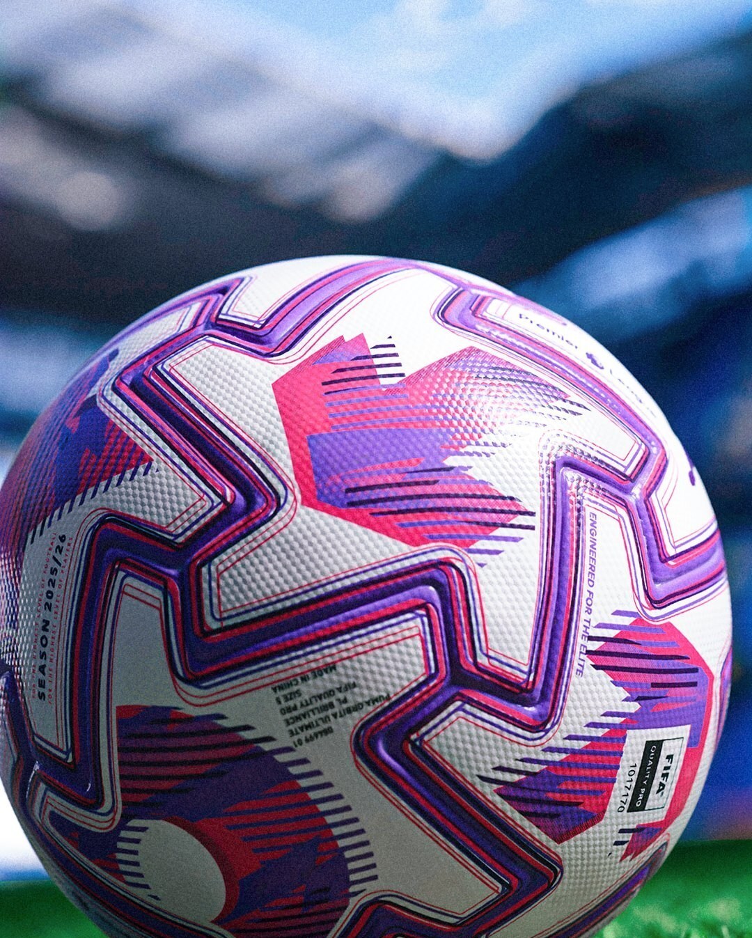 عکس/توپ جدید لیگ برتر انگلیس رونمایی شد عکس/توپ جدید لیگ برتر انگلیس رونمایی شد