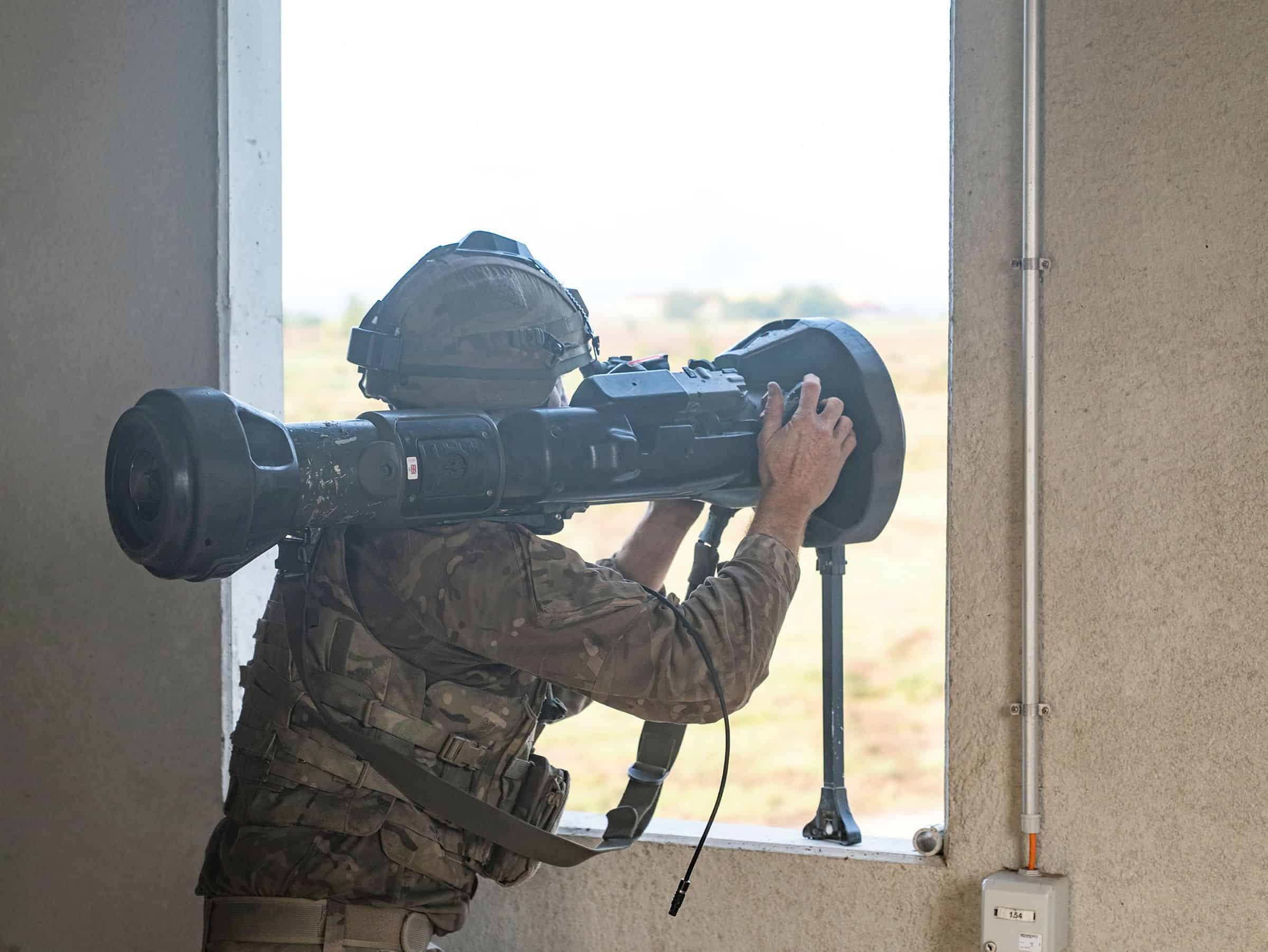 معرفی سلاح MBT LAW