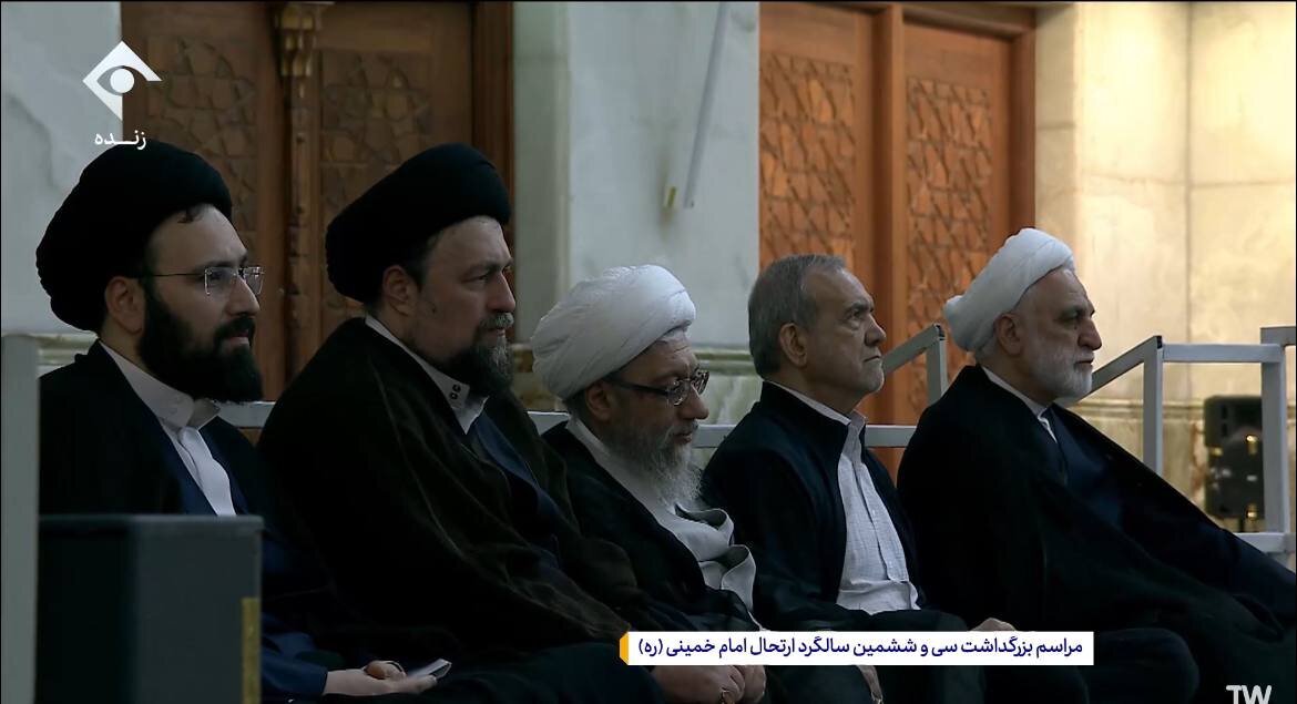 مسعود پزشکیان در مرقد امام