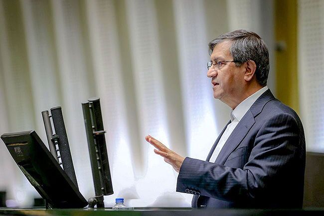 واکنش مجلس به اظهارات همتی و توضیحات او توضیح عبدالناصر همتی در پی واکنش نمایندگان مجلس به اظهاراتش