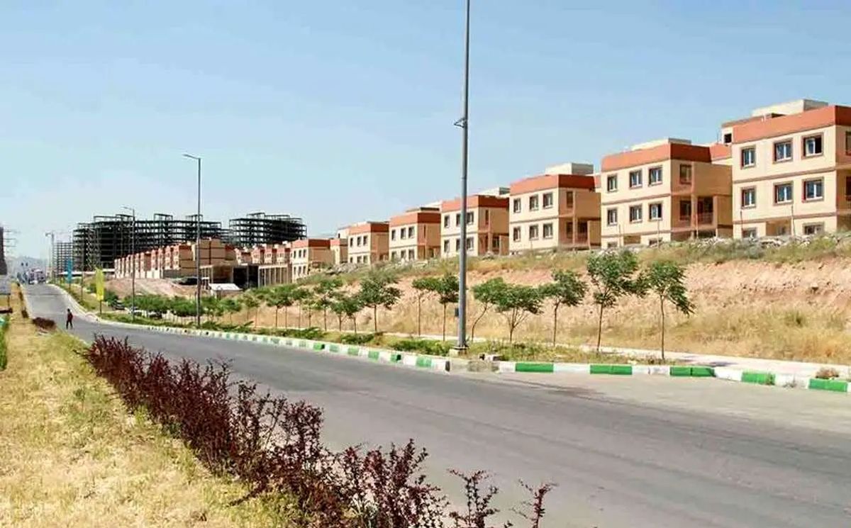 تحویل کلید مسکن مهر هشتگرد منوط به پرداخت بدهی پیمانکار