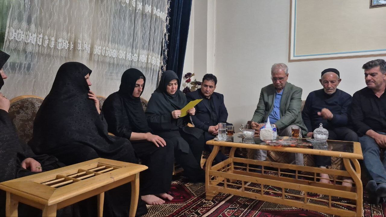 حضور ربیعی و مهاجرانی در خانه الهه حسین‌نژاد