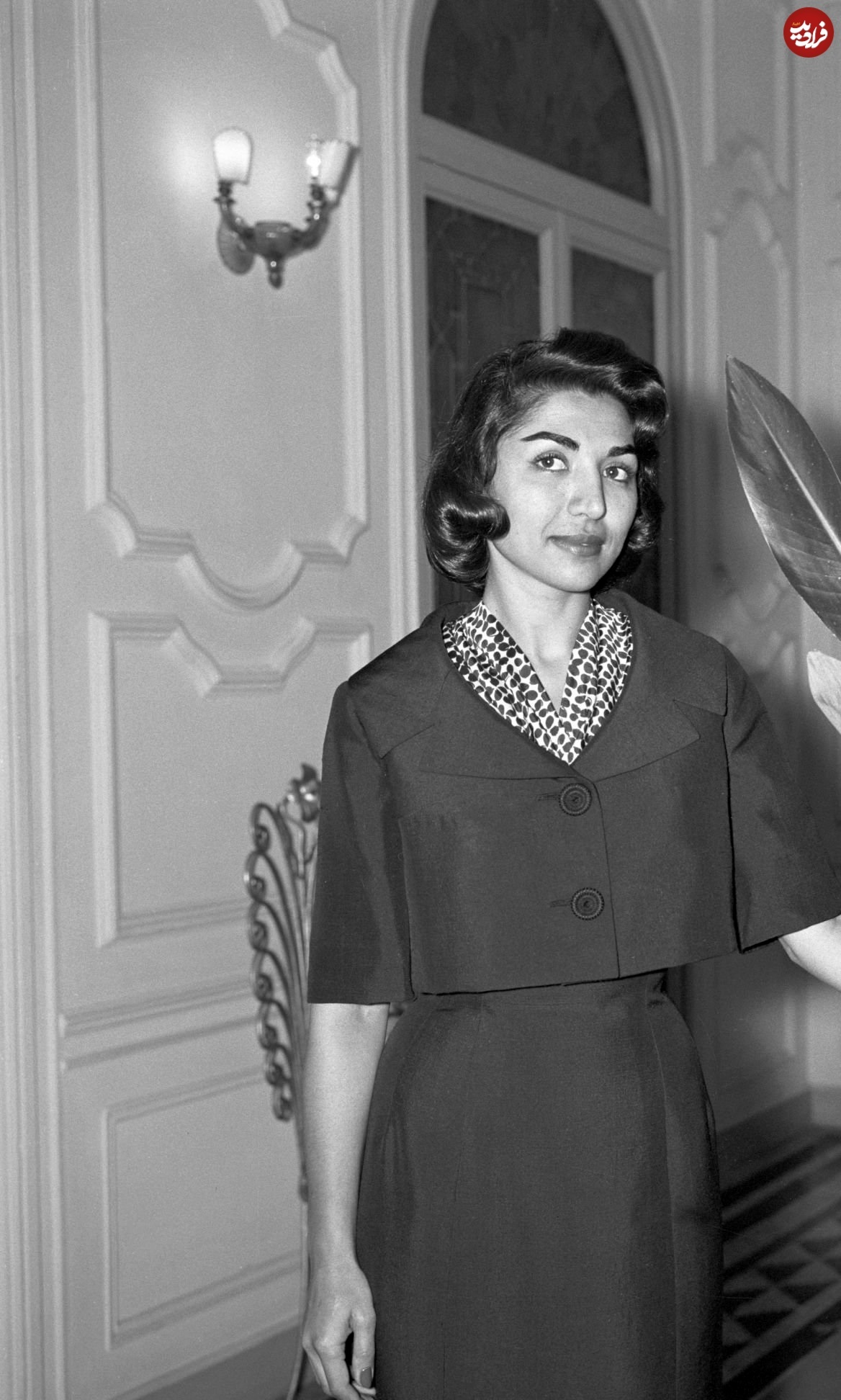 فاطمه پهلوی در یک آتلیه در رم