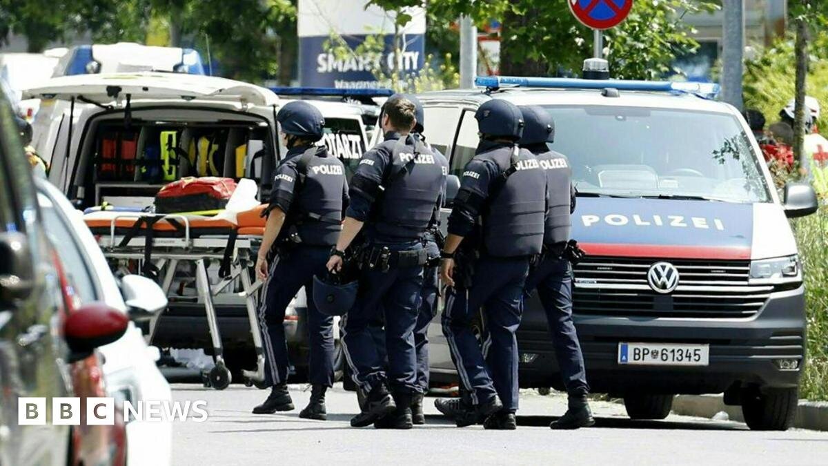 پلیس و ماشین پلیس