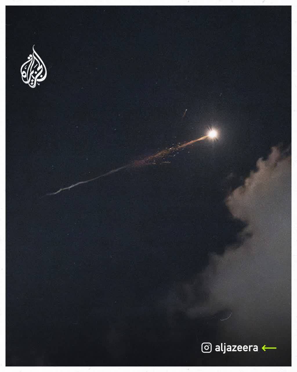 موشک سجیل در آسمان تل آویو