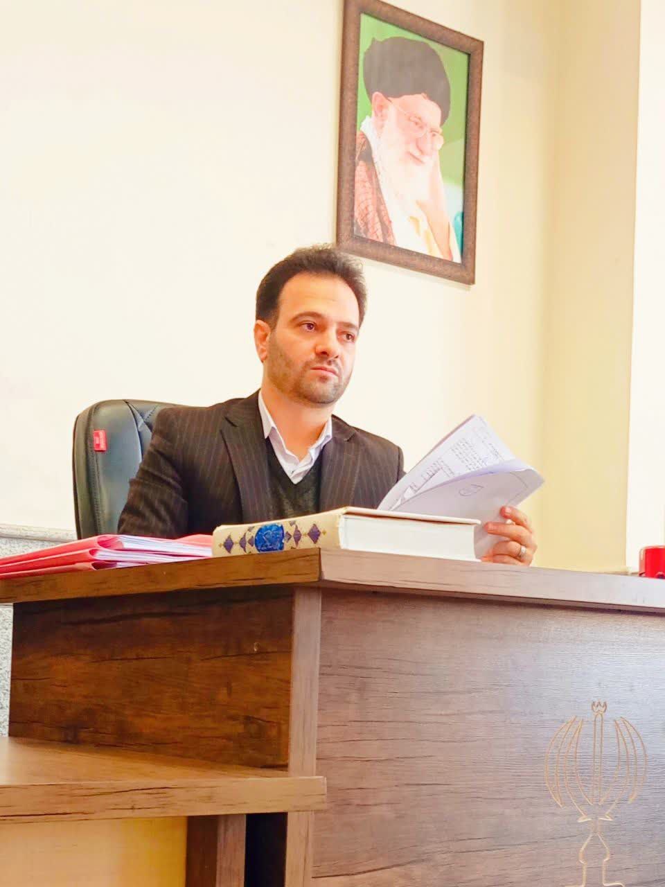 قاضی احسان باقری