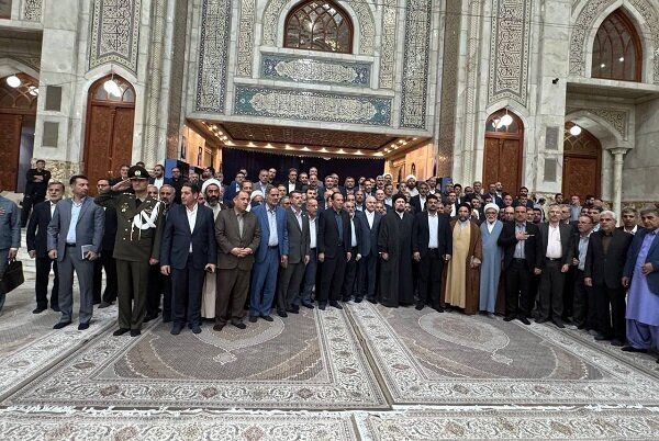 نمایندگان مجلس در مرقد امام
