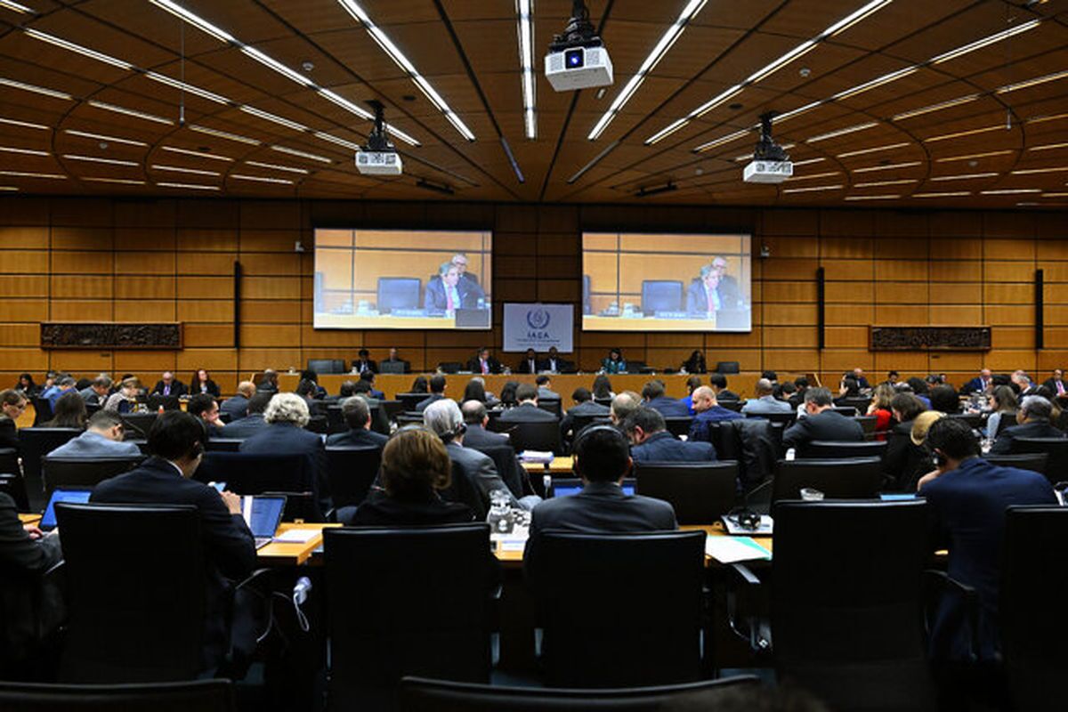 آمریکا و تروئیکای اروپا به دنبال فشار بر ایران در آژانس اتمی فشار آمریکا و تروئیکای اروپا بر ایران در آژانس