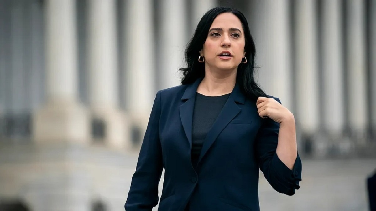 یاسمین انصاری