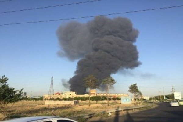 دود غلیظ در جاده قم ـ تهران