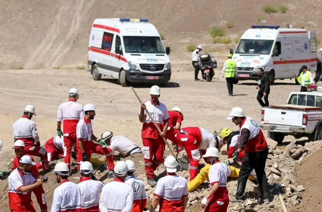 امدادگر هلال احمر امدادگر هلال احمر