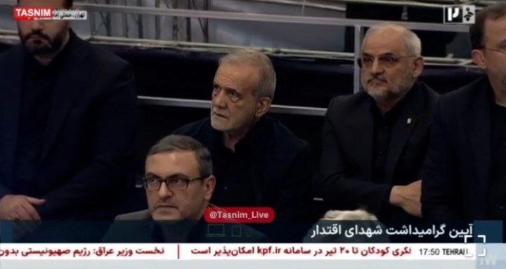 عکس/ حضور پزشکیان در مراسم گرامیداشت شهدای اقتدار