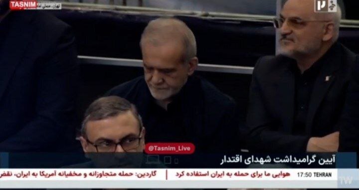 عکس/ حضور پزشکیان در مراسم گرامیداشت شهدای اقتدار