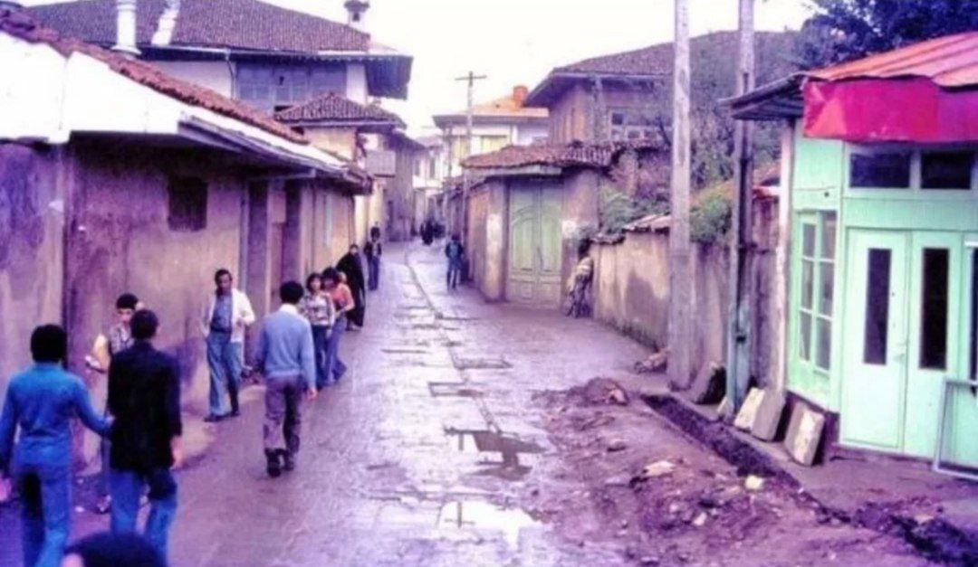 نمایی تماشایی از ۵۰ سال پیش کوچه‌ای در رشت