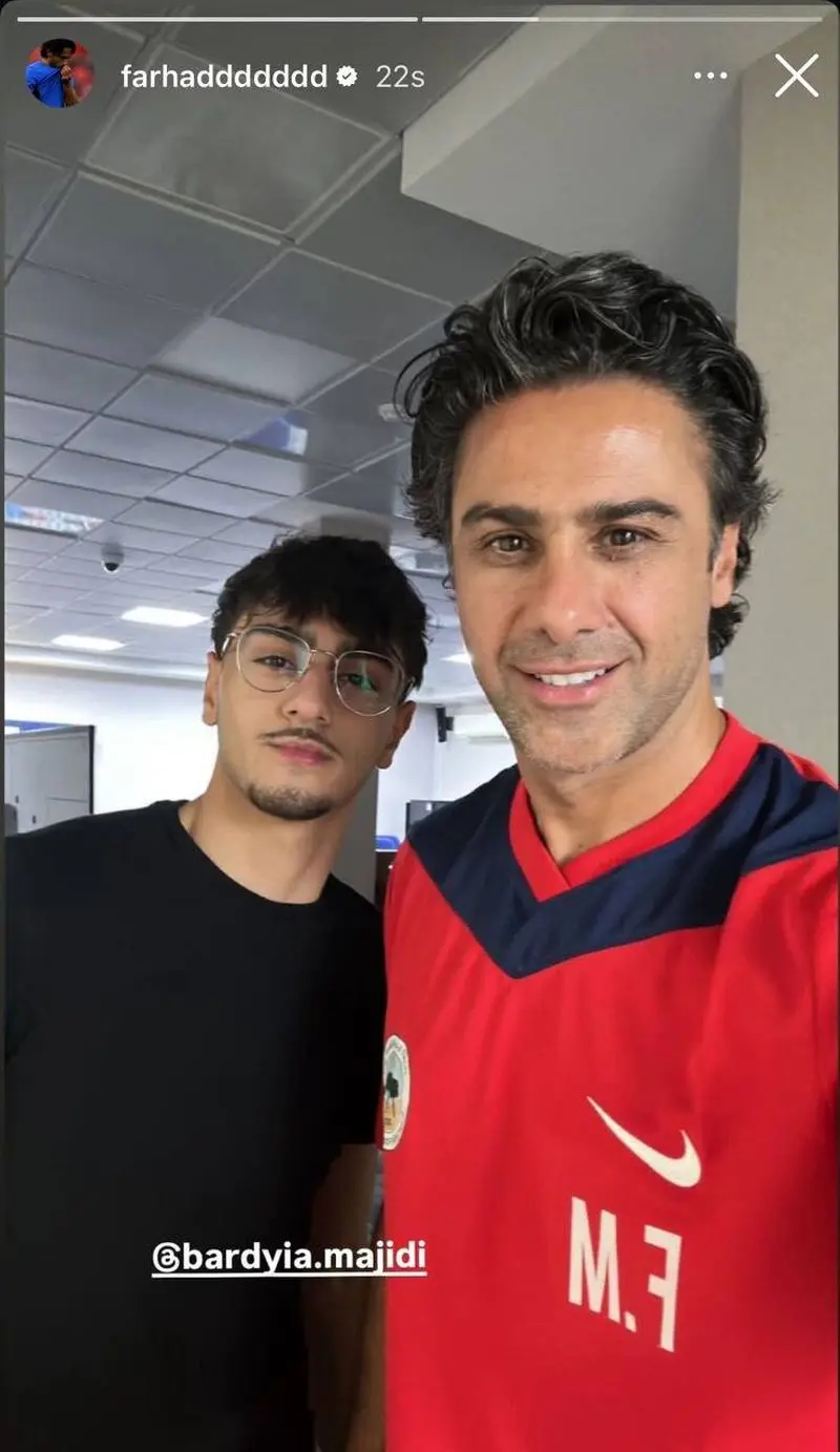 فرهاد مجیدی با پسرش در امارات