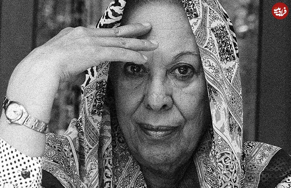 ژست سیمین دانشور