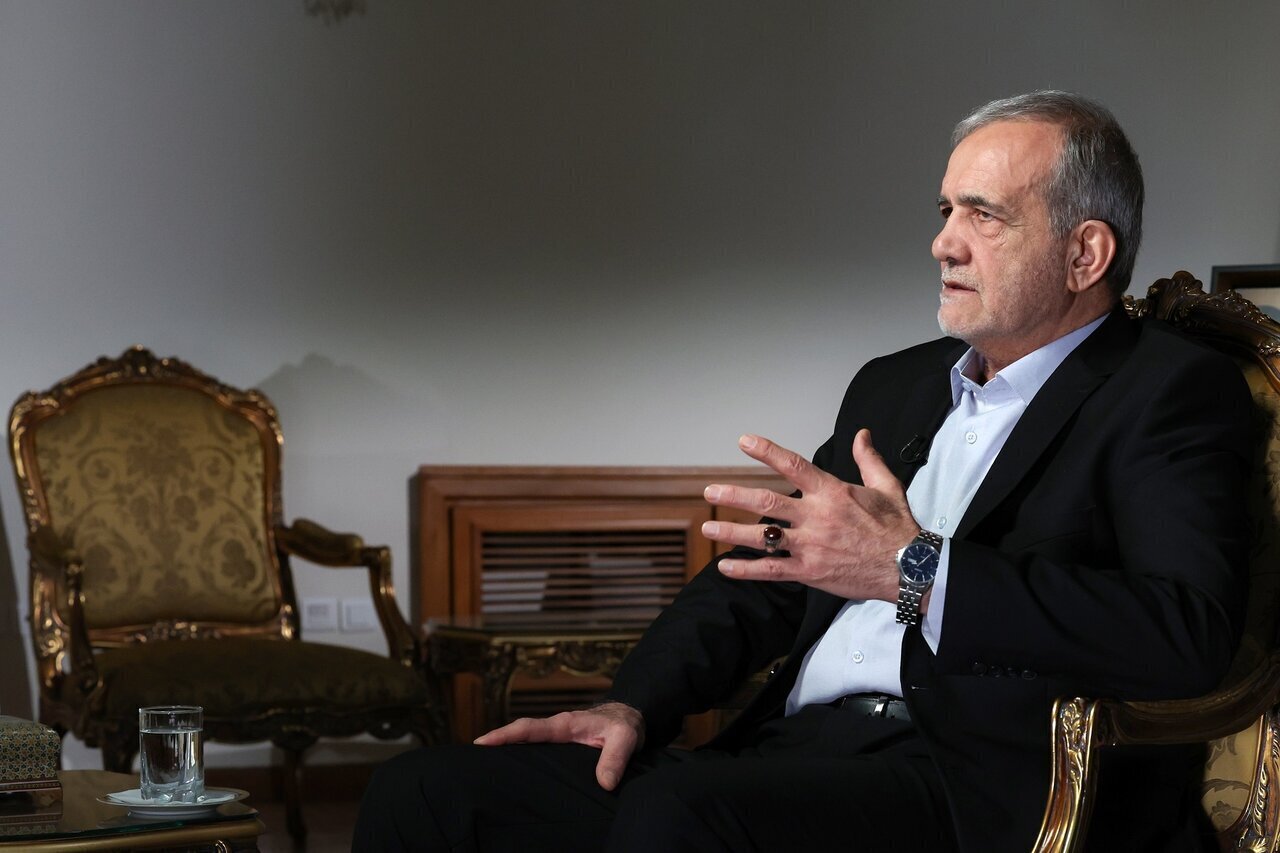 پزشکیان: رهبر موافق جذب سرمایه‌گذاران آمریکاییست