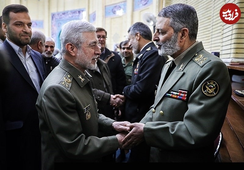 دست دادن دو فرمانده ارتش