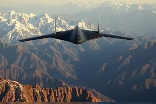 فرود اضطراری بی-۲ آمریکا