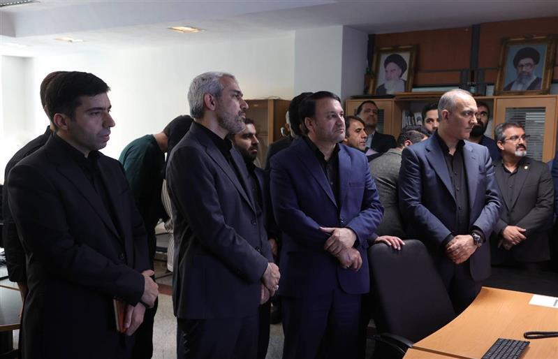 بازدید وزیر اقتصاد از مرکز داده‌های بانک سپه