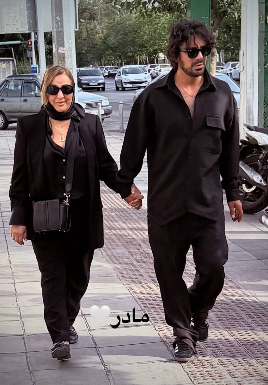 مادر امیرعباس گلاب